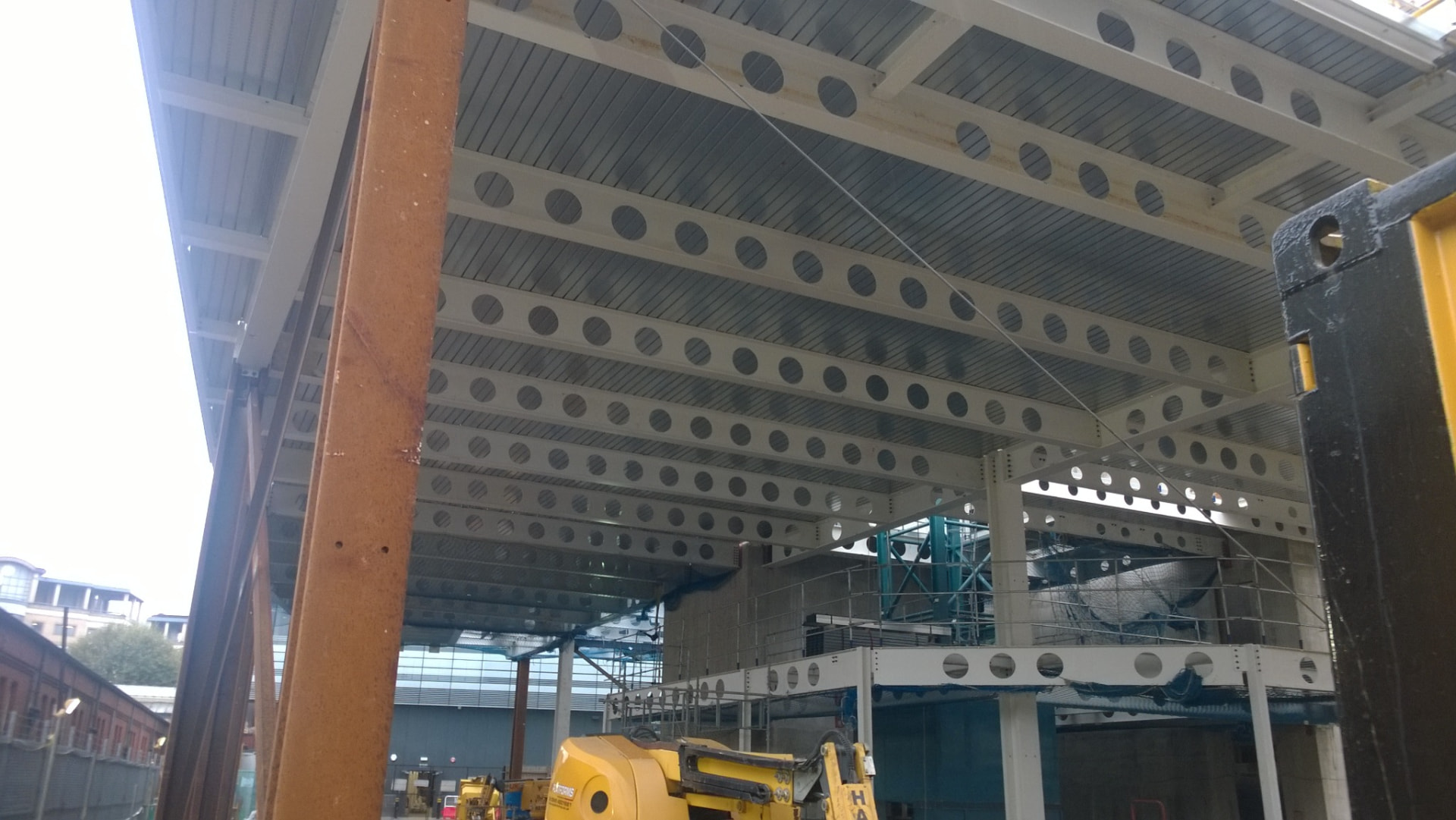 4 Kingdom Street, Paddington, London — Structural steel frame and cellular beams