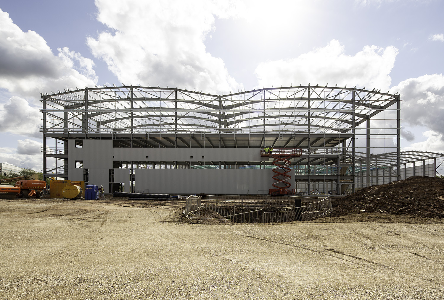 Novus Point, Newcastle-under-Lyme, Staffordshire — Portal frame structure
